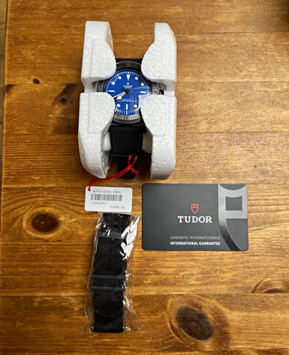Tudor black bay 42mm - tudor,
