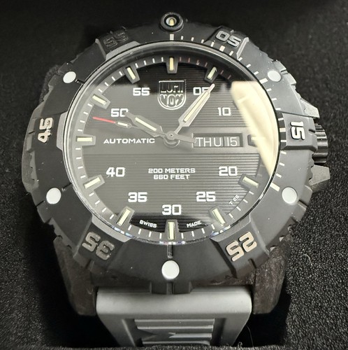 Luminox master carbon - carbon, seal